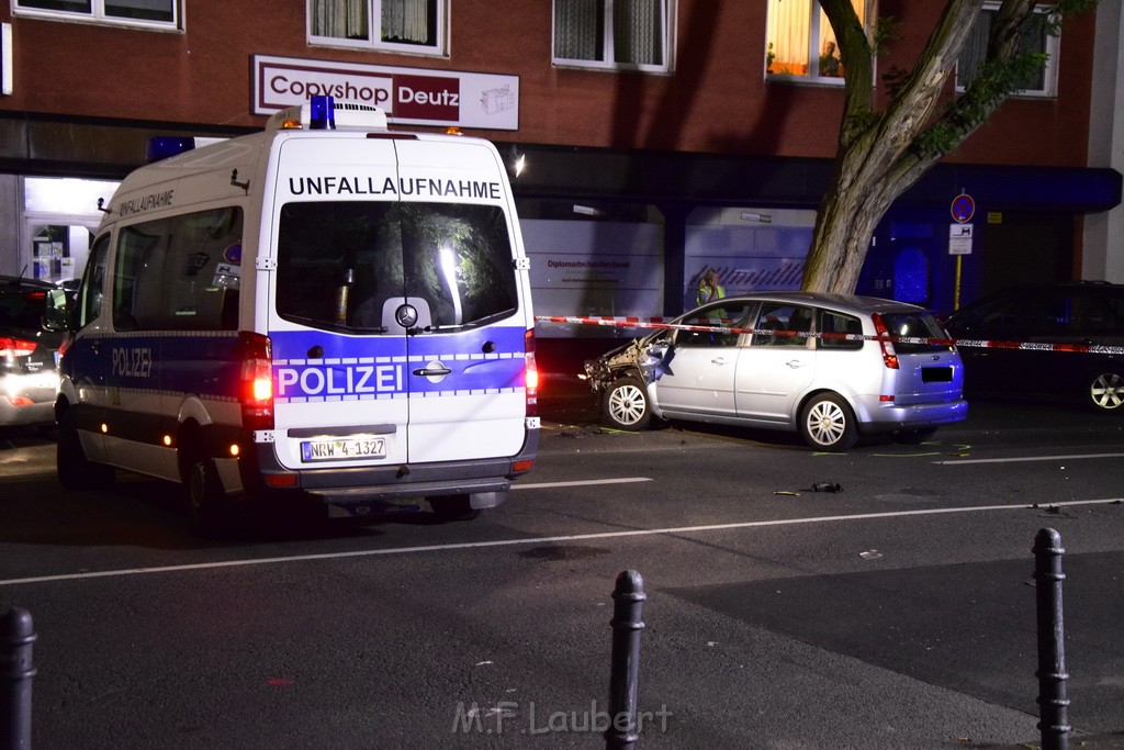 Schwerer VU PKW Rad Koeln Deutz Giessenerstr Betzdorferstr P063.JPG - Miklos Laubert